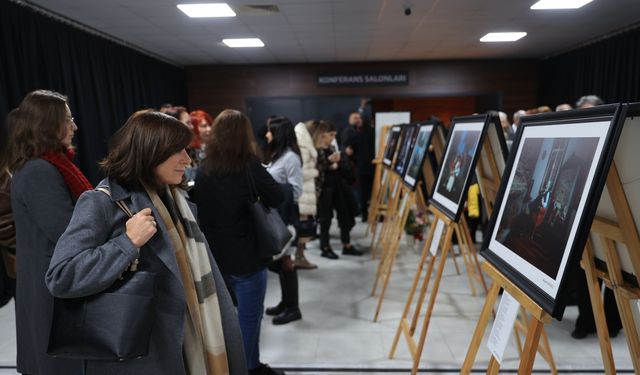 Edirne'de EFOD'un "Şiirden Fotoğrafa" sergisi açıldı