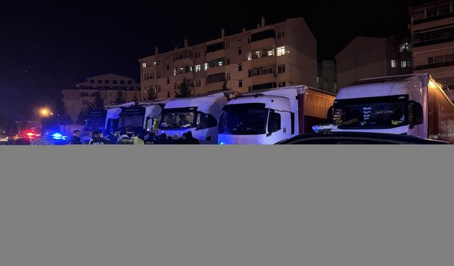 Edirne'de polise mukavemet eden 2 tır sürücüsü gözaltına alındı