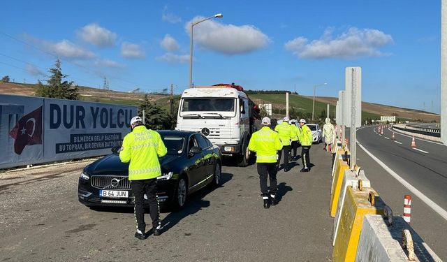 Gelibolu'da polis ekiplerince yeni yıl denetimleri gerçekleştirildi