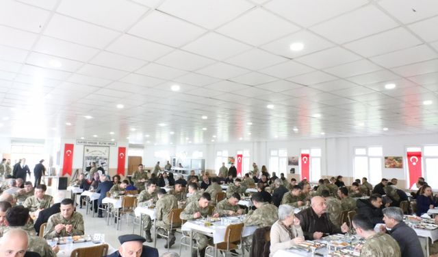 Kırklareli Valisi Turan, şehit aileleri ve gazilerle bir araya geldi