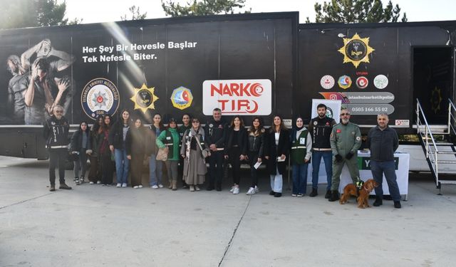 Tekirdağ NKÜ'de öğrencilere uyuşturucunun zararları anlatıldı