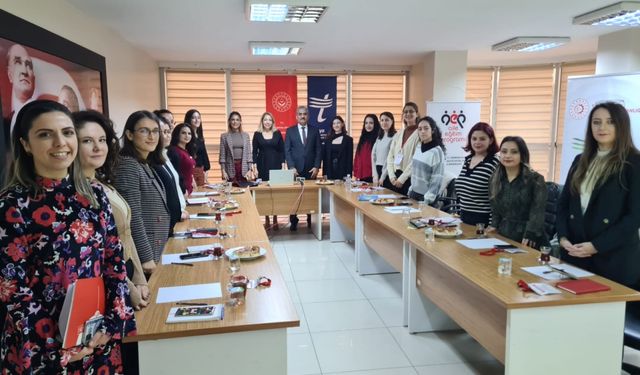 Tekirdağ'da Aile Danışmanlarını Güçlendirme Projesi eğitimleri başladı