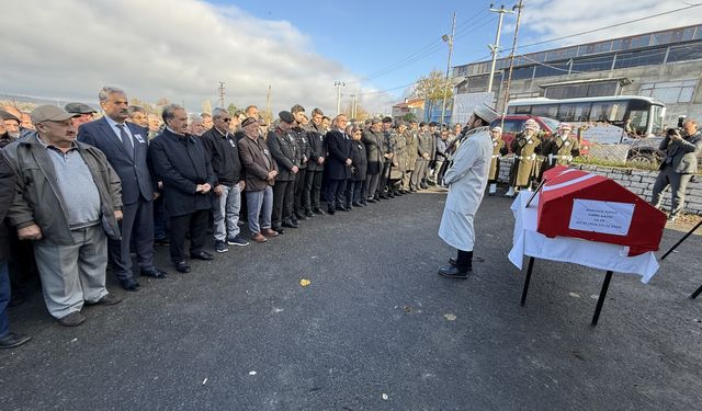 Tekirdağ'da Kıbrıs gazisi son yolculuğuna uğurlandı