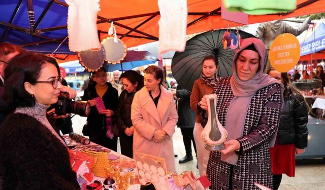 Akdeniz Belediyesinin ’Kadın Emeği Yılbaşı Pazarı’na ziyaretçi akını