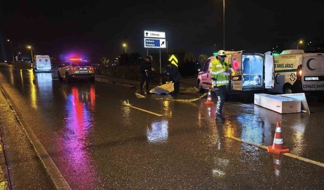 Alkollü sürücü, yolun karşısına geçmek isteyen adamı hayattan koparttı