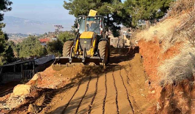 Babadağ Belediyesinden Mollaahmet Mahallesinde yol seferberliği