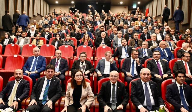 Bakan Şimşek, Yalova’da "İş Dünyası Buluşması"na katıldı