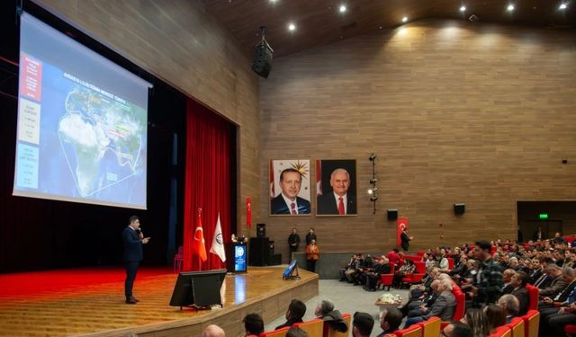 Bakan Yardımcısı Boyraz, Erzincan’da Türkiye’nin ulaşım vizyonunu anlattı