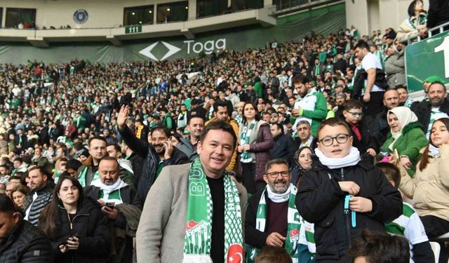 Başkan Aydın, Osmangazili çocuklara Bursaspor sevgisi aşılıyor