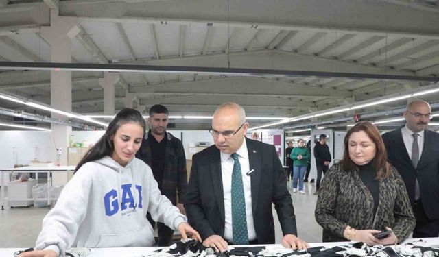 Binlerce kişiye istihdam sağlayan Tekstilkent’te üretilen ürünler dünyaya ihraç ediliyor