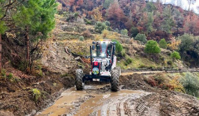 Bozdoğan Belediyesi’nden sağanak mesaisi