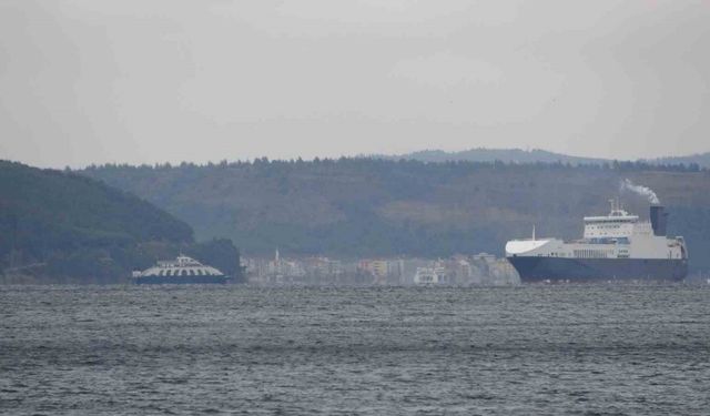 Çanakkale’de feribot seferlerine fırtına engeli