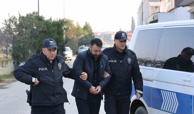 Cinsel istismar suçundan aranan hükümlü Yüreğir polisinden kaçamadı