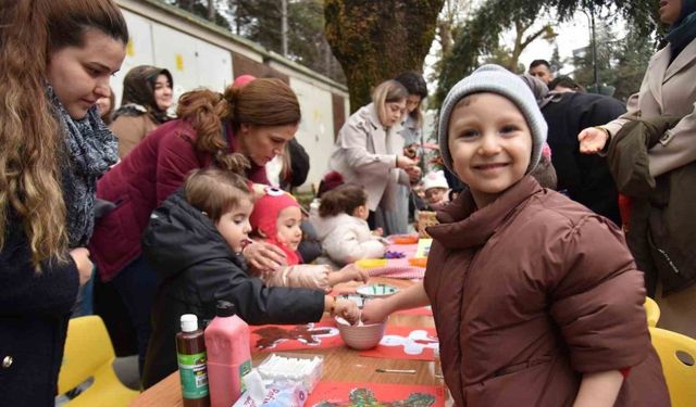 Çocuklar Sanat Sokağı’nda gönüllerince eğlendi