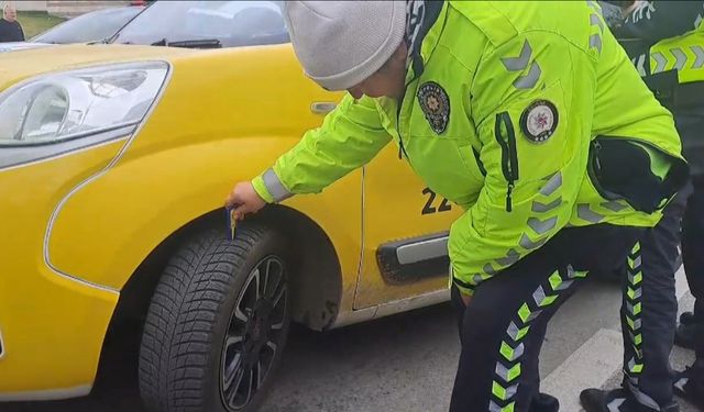 Edirne’de polis ekiplerinden kış lastiği uygulaması