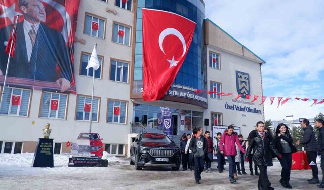 Erzurum’da alışılmışın dışında yerli malı kutlaması