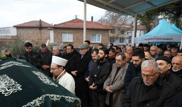 Eski Edremit Belediye Başkanı Tuncay Kılıç, son yolculuğuna uğurlandı