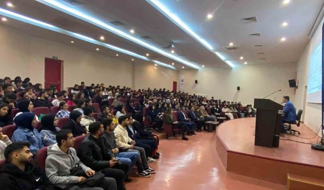 GAÜN’de insan hakları konferansı