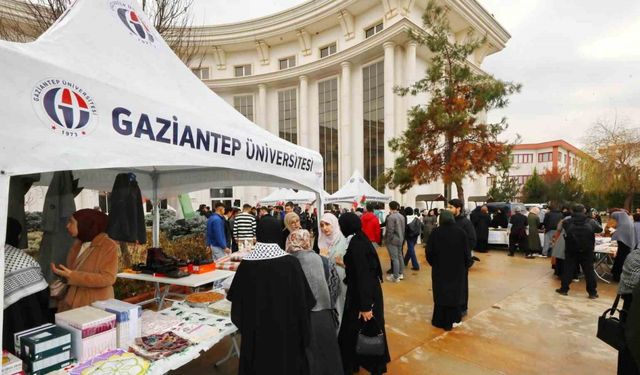 GAÜN’lü öğrenciler Gazze için yardım düzenledi