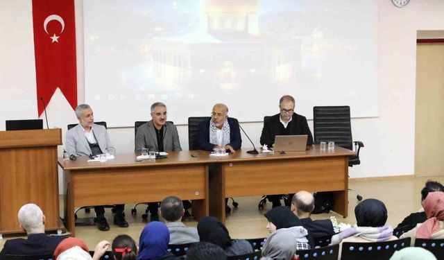 Gaziantep Üniversitesi’nde ‘İslam Hayattır’ paneli düzendi