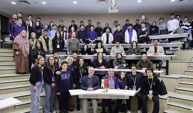 Genç yazılımcılar HKÜ Web Hackathon’da yarıştı