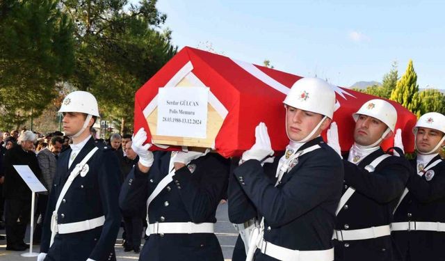 Görev esnasına hayatını kaybeden polis memuru için tören düzenlendi