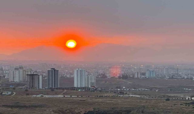 Gün doğumu kartpostallık görüntüler oluşturdu