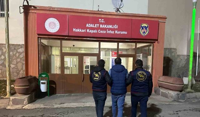 Hakkari’de çeşitli suçlardan aranan bin 445 kişi yakalandı