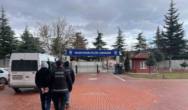 Isparta’da uyuşturucu operasyonunda 2 kişi tutuklandı