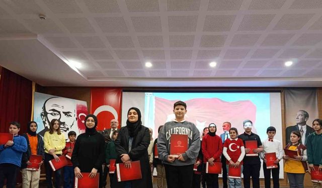 İstiklal Marşını en güzel şekilde okudular