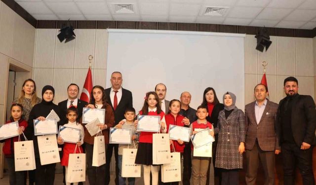 İstiklal Marşı’nı en iyi okumak için yarıştılar