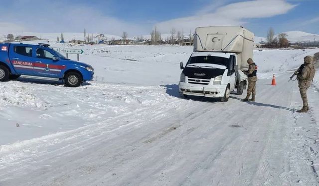 Kars’ta jandarmadan düzensiz göçle mücadele