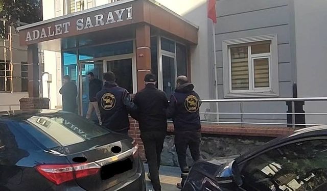 Kasten adam öldürme ve silahla yağma suçundan aranan 2 firari yakalandı