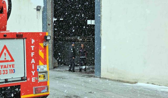 Kayseri’de feci iş kazası: Tamir etmek için girdiği plastik kırım kazanında hayatını kaybetti