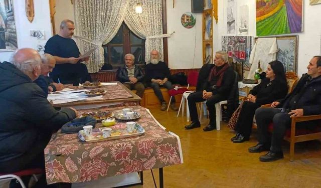 Kütahya Güzel Sanatlar ve Edebiyat Derneği’nin yeni yönetim kurulu belirlendi