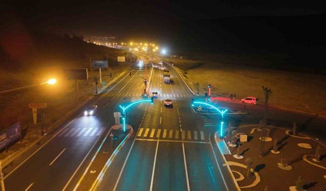 Mardin trafiğinde LED ışıklı yaya geçitleri ve dekoratif sinyalizasyon dönemi başladı