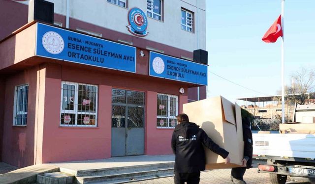 Mudanya Belediyesi’nden öğrencilere çifte destek