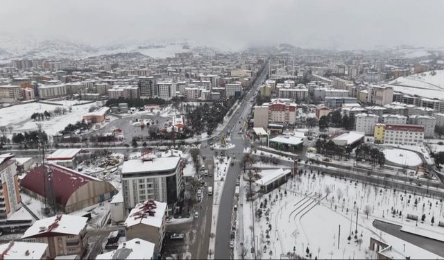 Muş’un mest eden kış manzaraları havadan görüntülendi