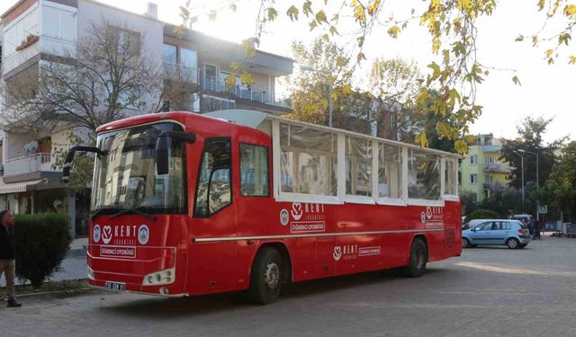 ‘Öğrenci otobüsü’ ve ‘Engelsiz Kafe’ Selçuk’ta hizmete giriyor