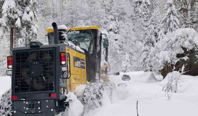 Rize’de 38 köy yolu ulaşıma kapandı