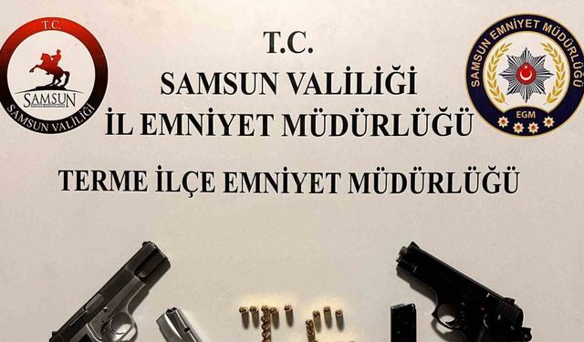 Samsun’da 2 kişi ruhsatsız silahla yakalandı