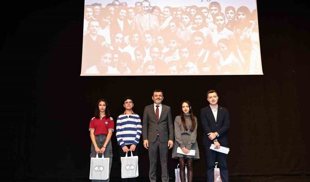 Sınava hazırlanan gençlere kaynak kitap desteği başladı