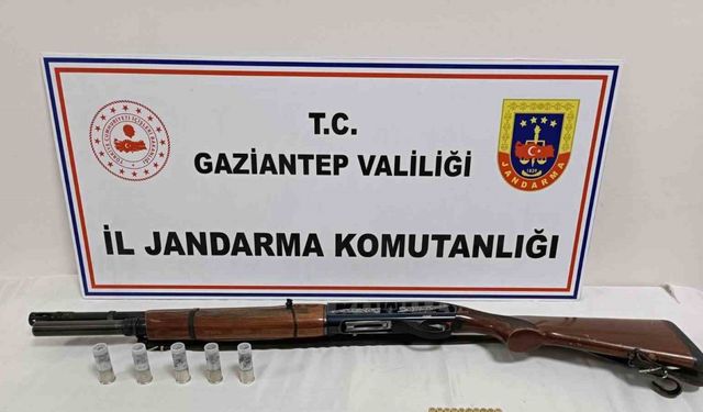 Tartıştığı husumetlilerini silahla yaralayan şahıs tutuklandı