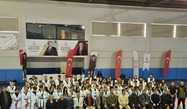 Tatvan’da Taekwondo Kuşak müsabakası düzenlendi