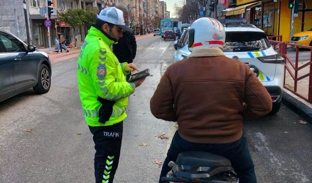 Trafik denetimleri hız kesmeden devam ediyor