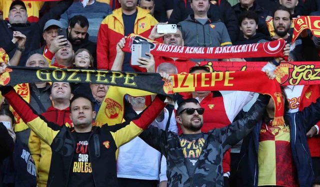 Trendyol Süper Lig: Göztepe: 2 - Adana Demirspor: 0 (İlk yarı)