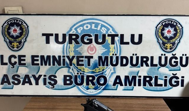 Turgutlu’da 2 kişiyi yaralayan şahıs tutuklandı