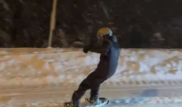 Uludağ’dan şehre snowboard ile indi