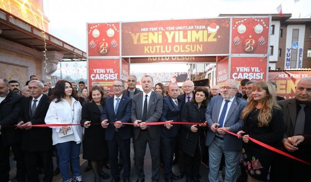 Yunusemre’de Yeni Yıl Çarşısı açıldı