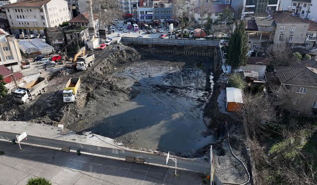 Sapanca meydan projesinde zemin iyileştirme çalışmaları tamamlandı